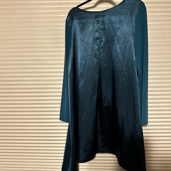 EUc High Low Mixed Media Teal Top Medium - Picture 6 of 6